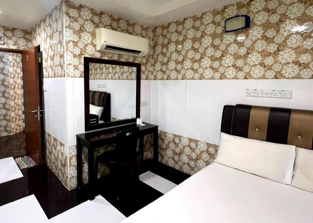 Putra Heights New Wave Hotel Subang Jaya Esterno foto