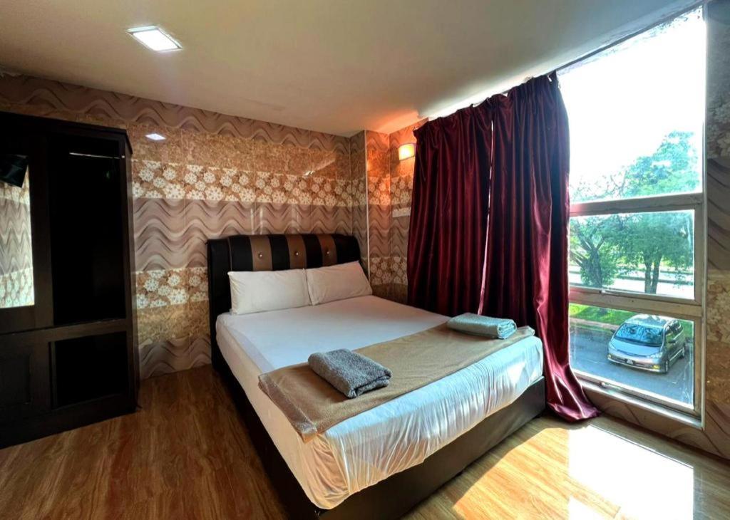 Putra Heights New Wave Hotel Subang Jaya Esterno foto