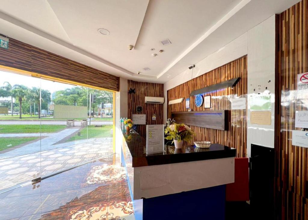 Putra Heights New Wave Hotel Subang Jaya Esterno foto