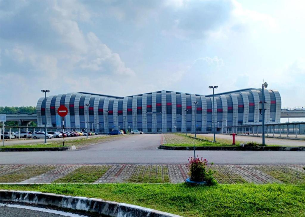 Putra Heights New Wave Hotel Subang Jaya Esterno foto
