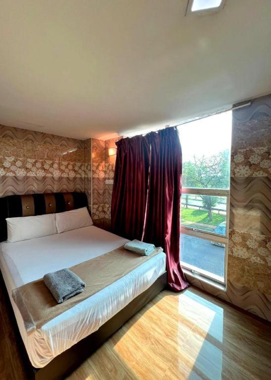 Putra Heights New Wave Hotel Subang Jaya Esterno foto