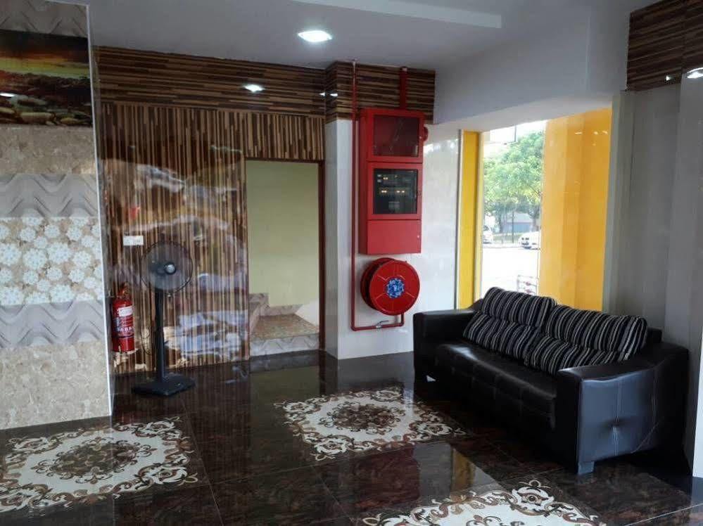 Putra Heights New Wave Hotel Subang Jaya Esterno foto